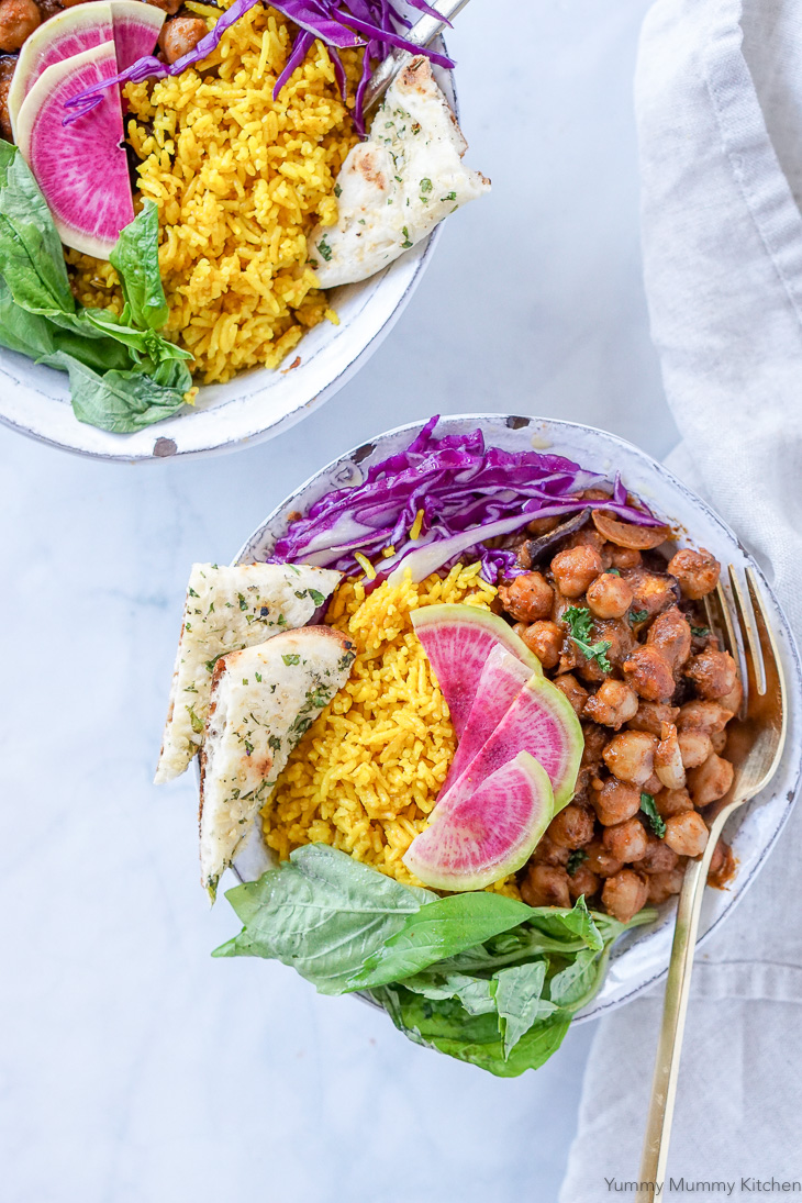 This delicious Indian inspired golden turmeric rice is perfect with chana masala, buddha bowls, just as a side dish. 