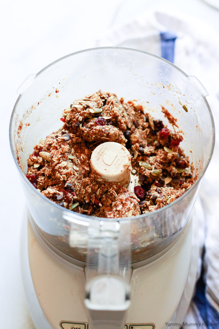 No-bake vegan energy bars are so easy to make in the food processor. 