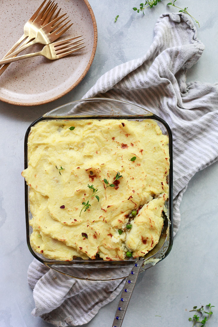This vegan shepherd's pie is made with lentils, vegetables, and mashed potatoes. It makes a delicious comfort food vegan or vegetarian meal that's perfect for Thanksgiving, Christmas, or any day! 