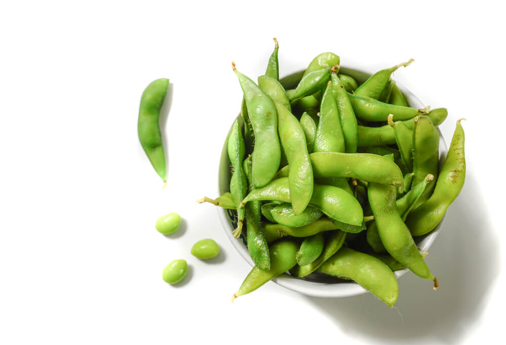 A bowl of edamame soy beans. 